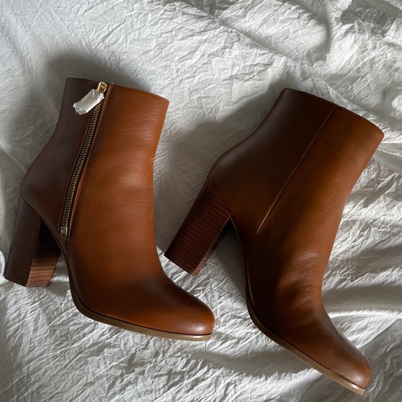 Michael Kors women’s size 8.5 brown heeled boots/booties - Picture 2 of 5